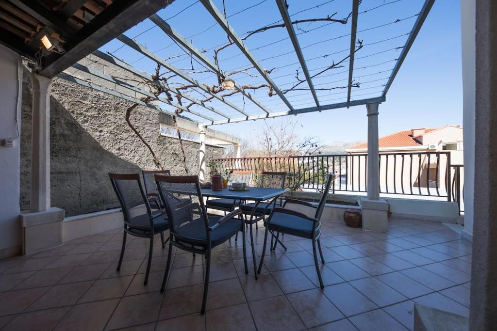 Tere Apartment Ragusa Esterno foto