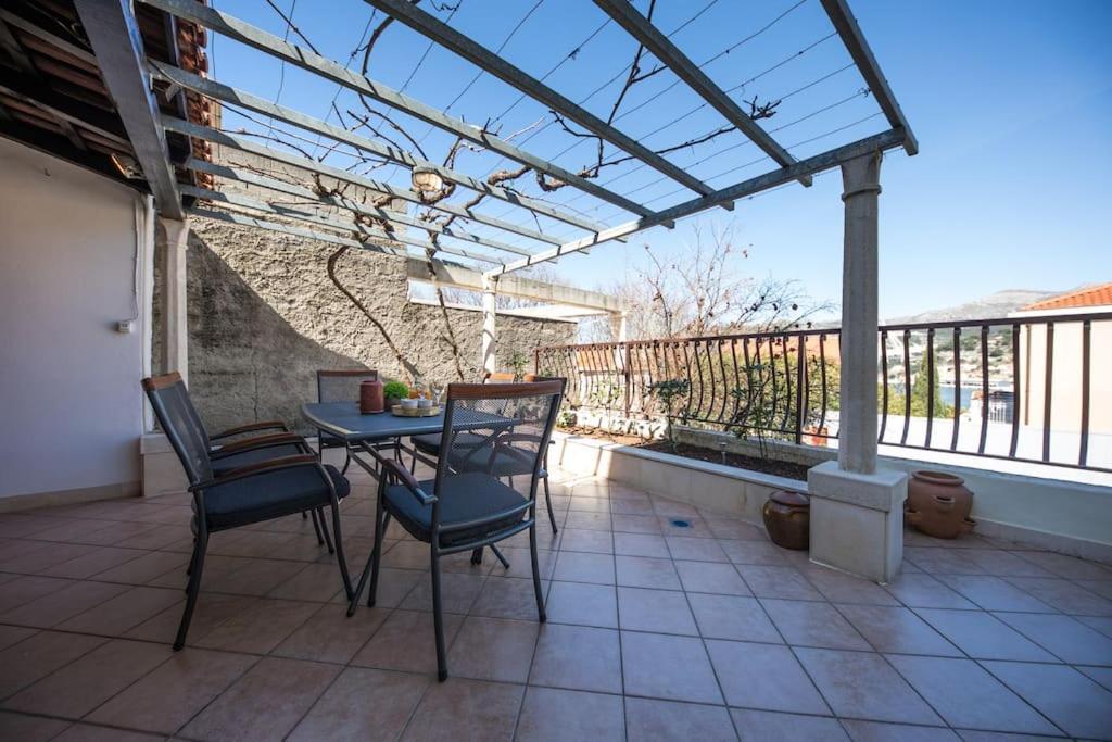 Tere Apartment Ragusa Esterno foto
