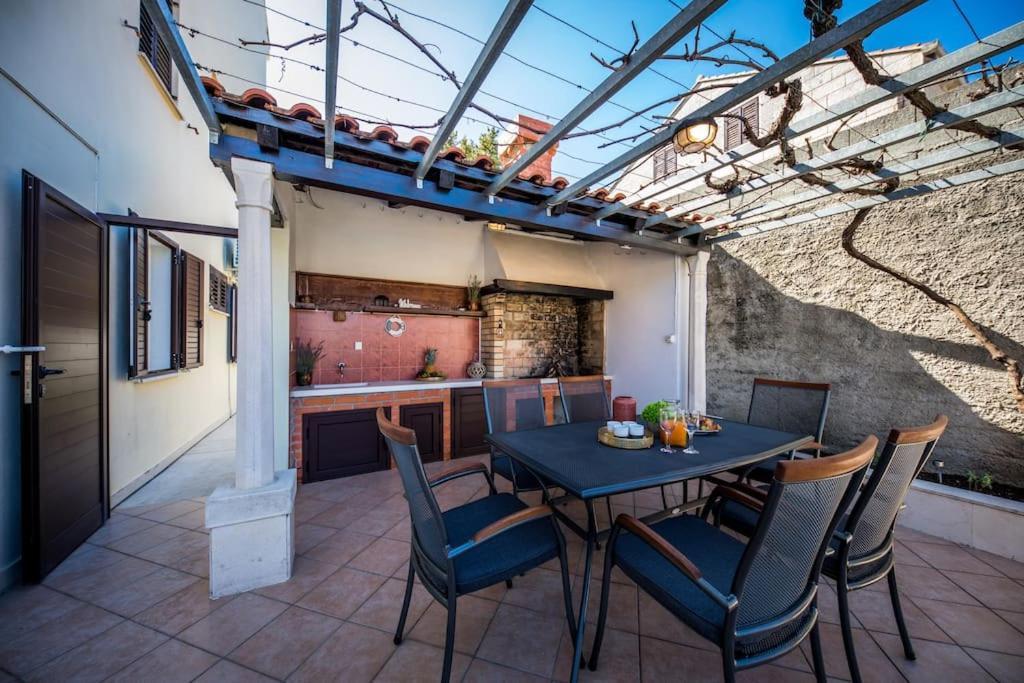 Tere Apartment Ragusa Esterno foto